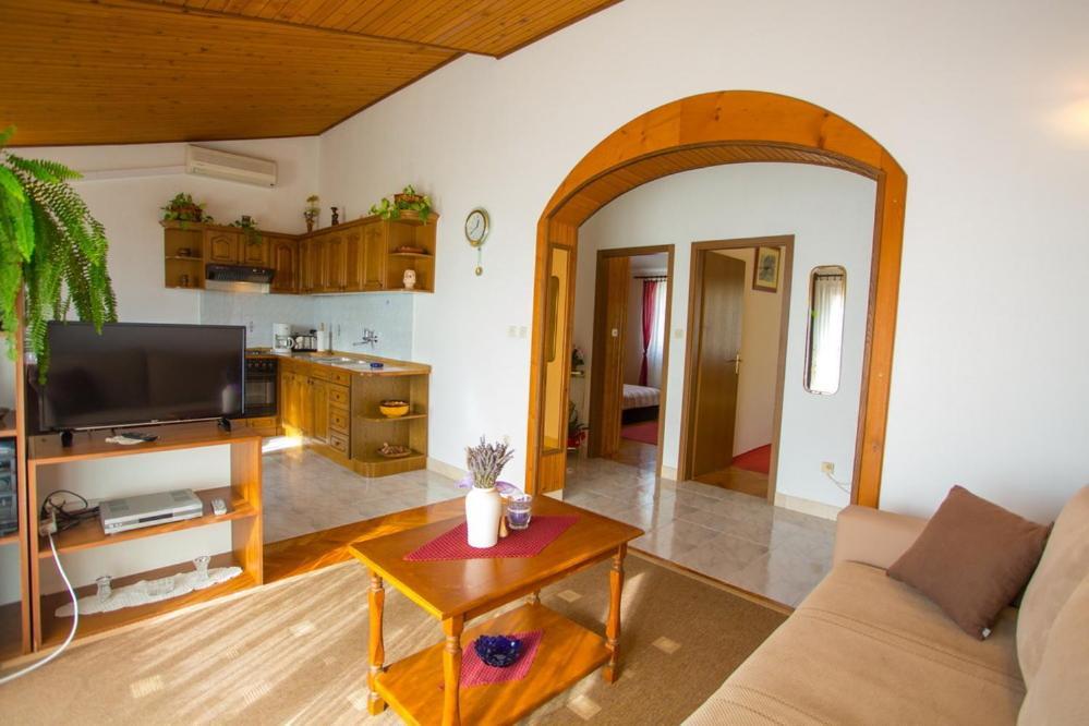 Apartments Tanja Подгора Экстерьер фото